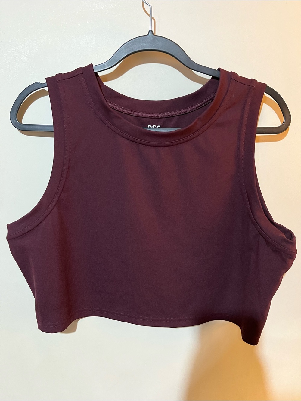 DSG Burgundy Cropped Tank Top in Deep Burgundy Size 2XL NWOT